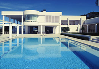 Mansion with Pool